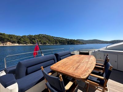 Yacht