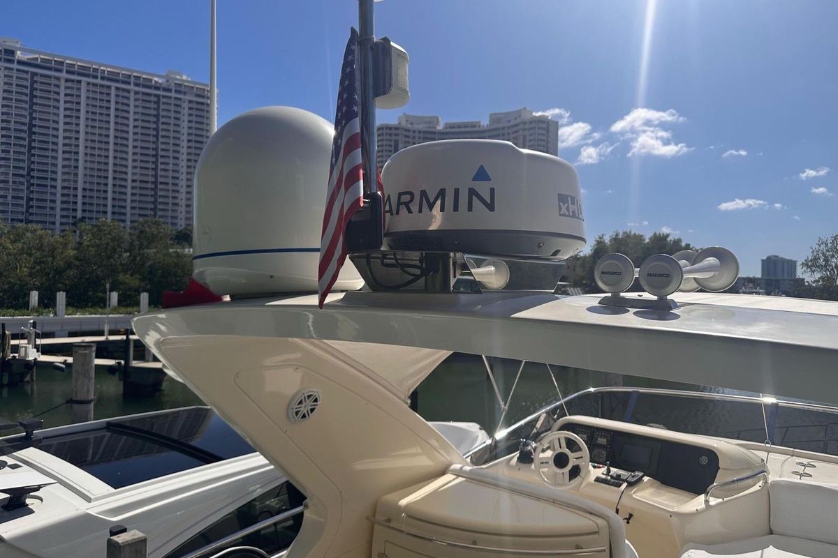 2007 Azimut 57 
