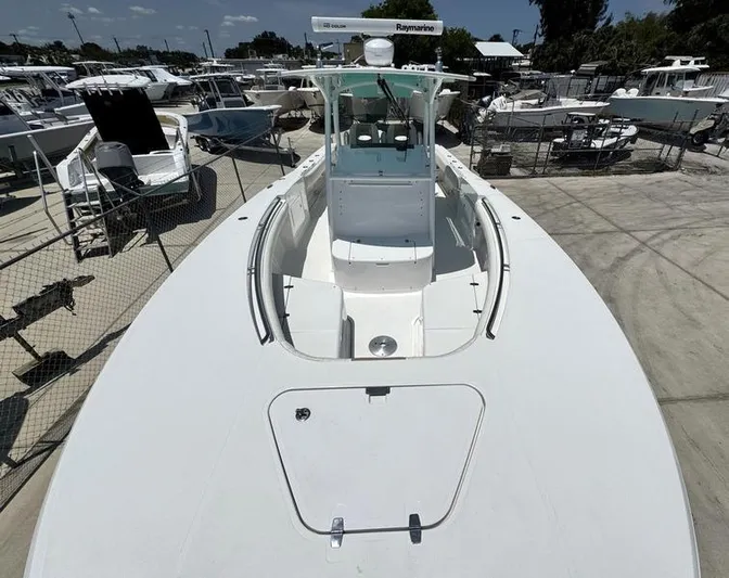  Yacht Photos Pics 2015 Southport 29 FE boat on display at a marina.