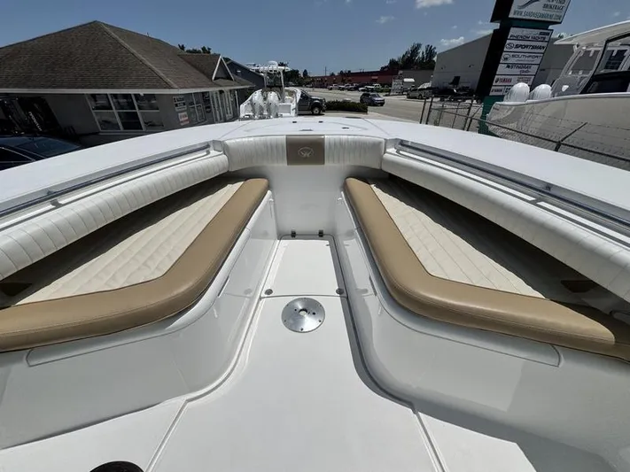  Yacht Photos Pics 2015 Southport 29 FE boat with spacious bow seating and modern design.