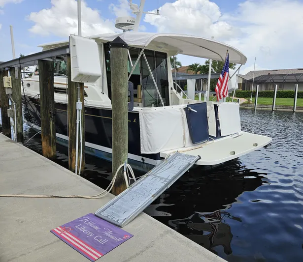 Liberty Call Yacht Photos Pics Stern view at the dock