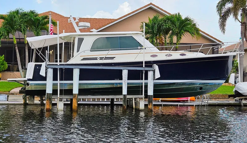 Liberty Call Yacht Photos Pics On the lift from across the canal