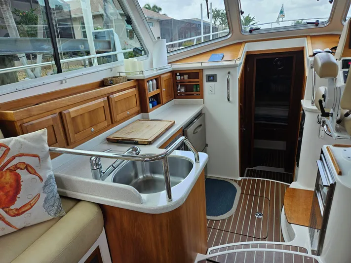 Liberty Call Yacht Photos Pics Galley