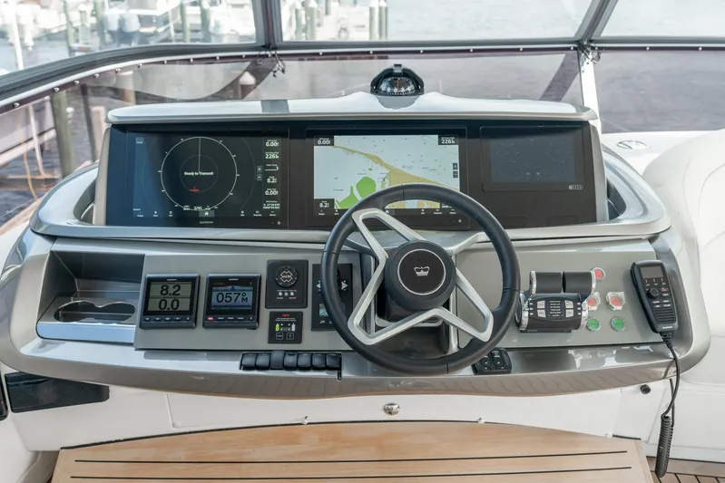 Seasons In The Sun Yacht Photos Pics Princess F62 Seasons in the Sun - Helm