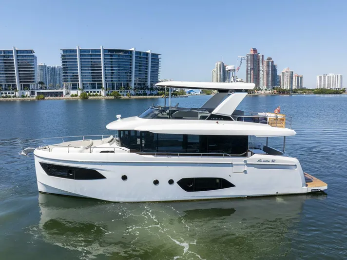 My Toy Yacht Photos Pics 2022 Absolute Navetta 52 - Image 3