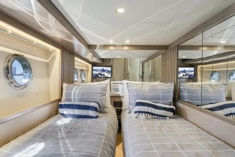 My Toy Yacht Photos Pics 2022 Absolute Navetta 52 - Image 38