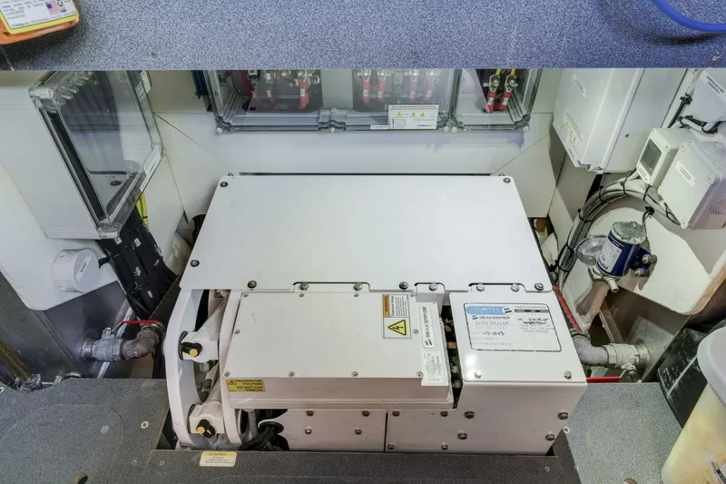 My Toy Yacht Photos Pics 2022 Absolute Navetta 52 - Image 46