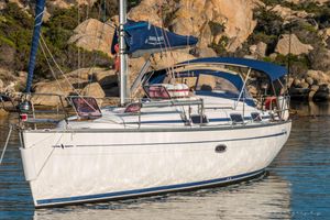2006 Bavaria Cruiser 37