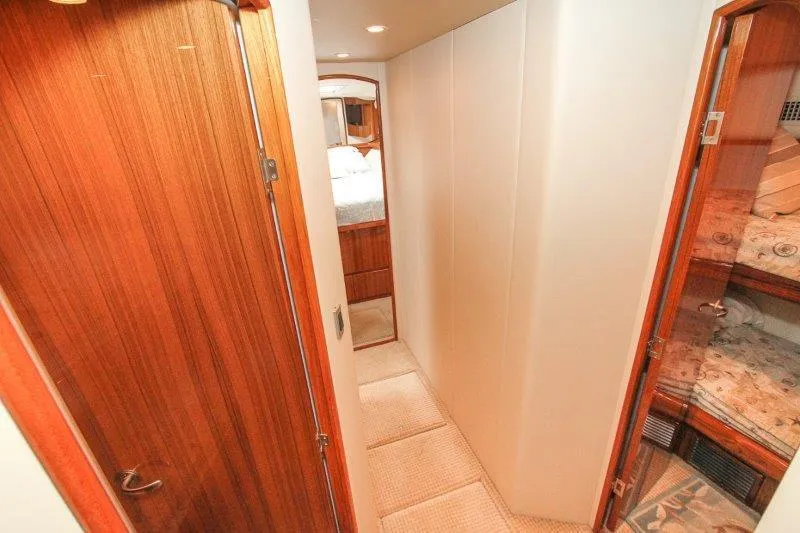  Yacht Photos Pics Companionway