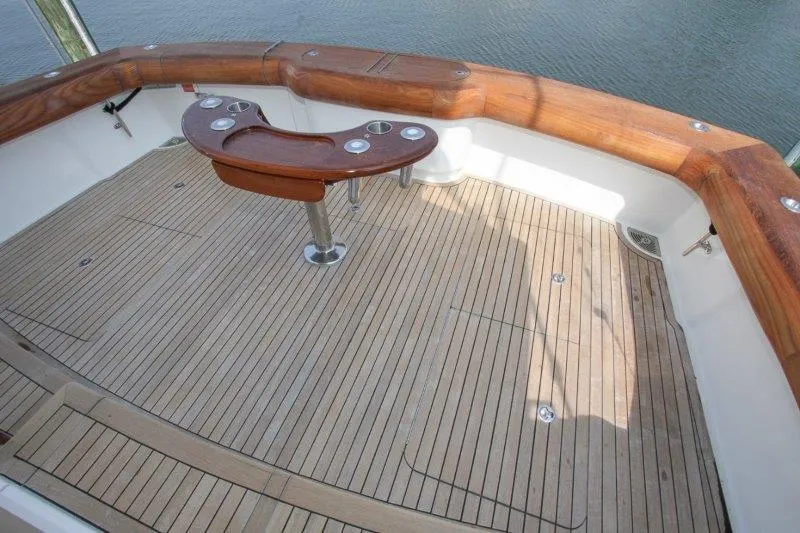  Yacht Photos Pics Cockpit / Fishing Equipment 7