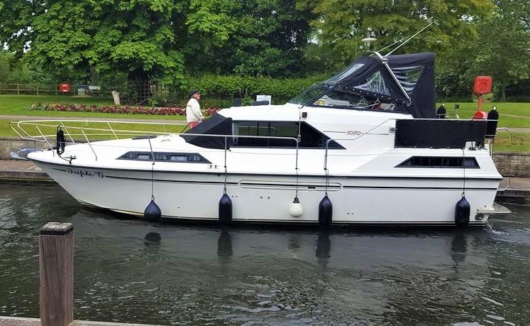 1995 Aquafibre Bounty Boats 10/70