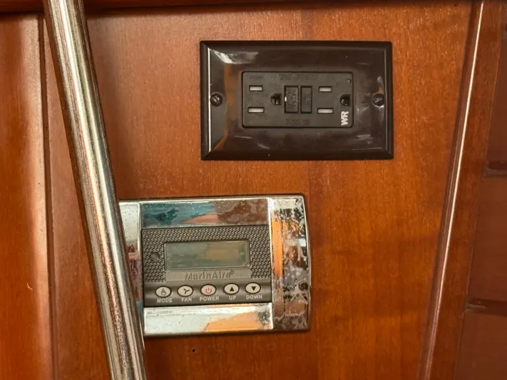 Traveler Yacht Photos Pics 