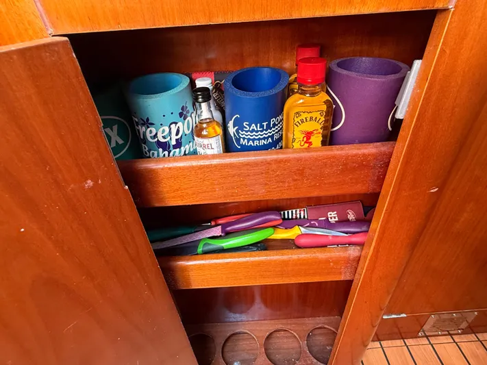 Traveler Yacht Photos Pics 