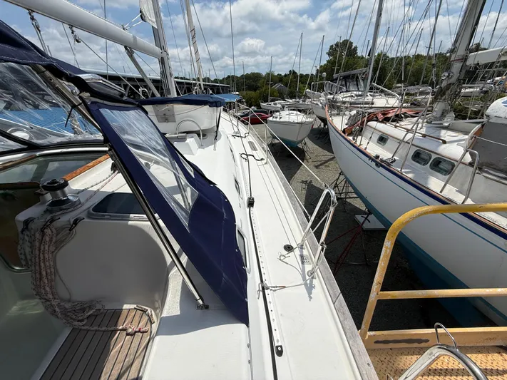 Traveler Yacht Photos Pics 