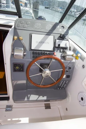 Nooner Yacht Photos Pics 