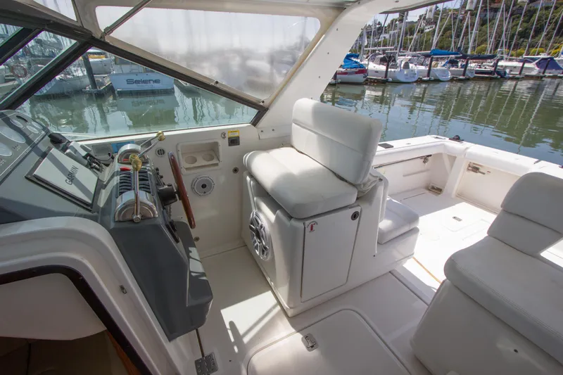 Nooner Yacht Photos Pics 