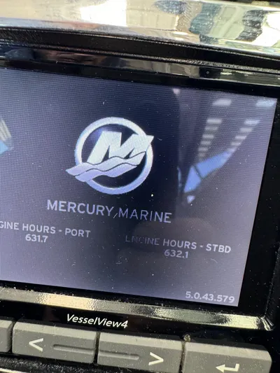  Yacht Photos Pics Mercury Marine VesselView4 display on 2018 Sea Ray SLX 310 boat.