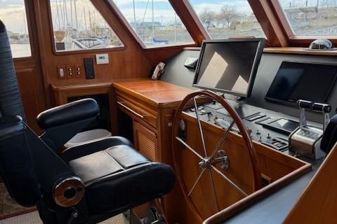 2001 Grand Alaskan 64 