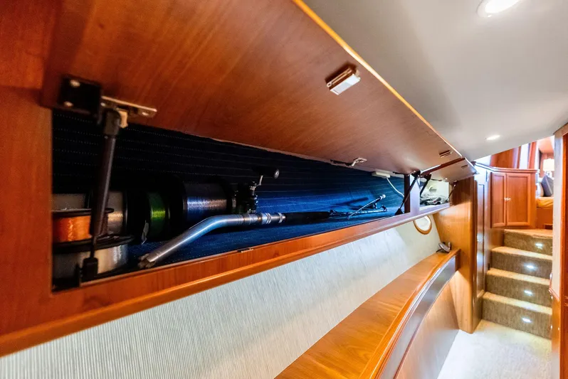 Diggin Donzi Yacht Photos Pics 