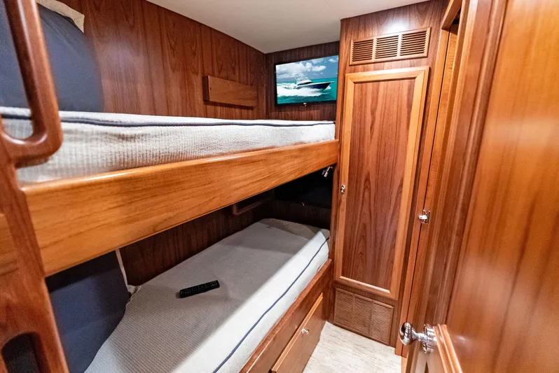 Diggin Donzi Yacht Photos Pics 