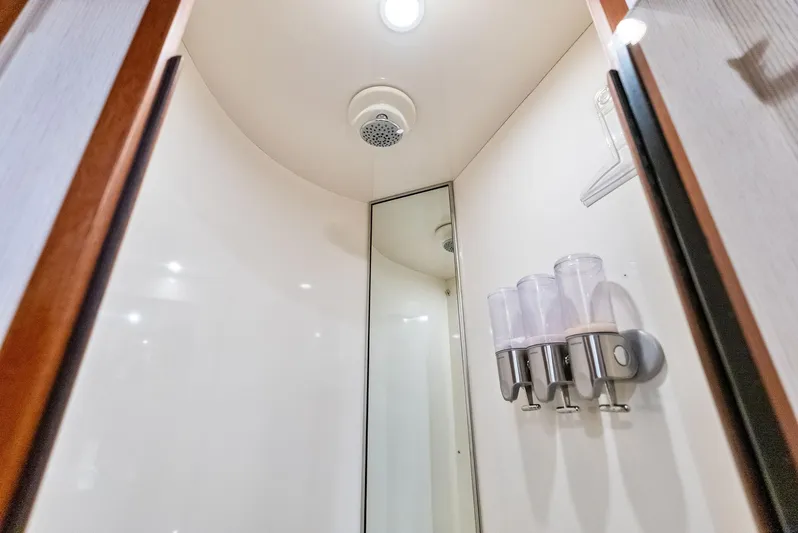 Diggin Donzi Yacht Photos Pics 