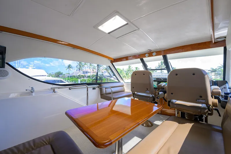 Jamcat@sea Yacht Photos Pics Maritimo 52 JAMCAT@SEA - Enclosed Flybridge