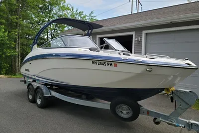 Yamaha Boats 242 Limited S
