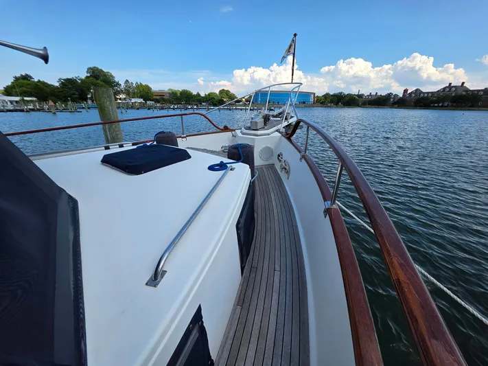 Kokomo Yacht Photos Pics 