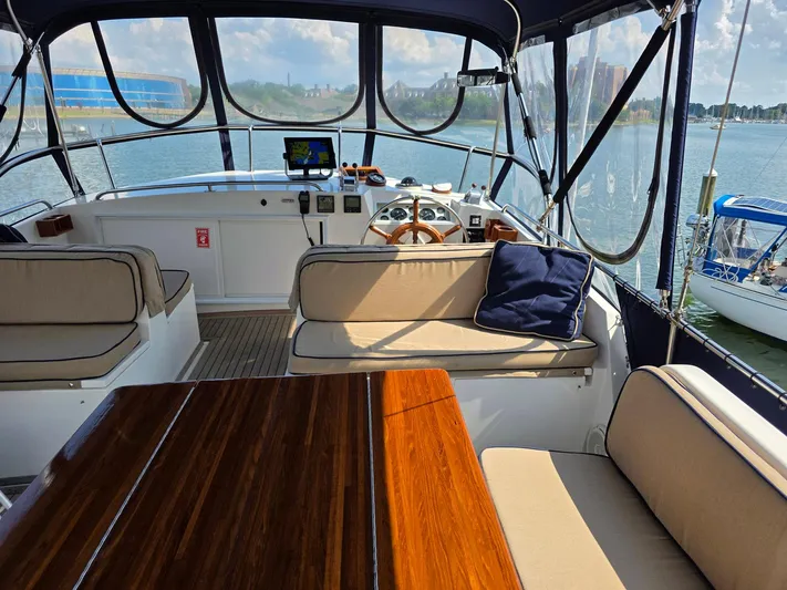 Kokomo Yacht Photos Pics 