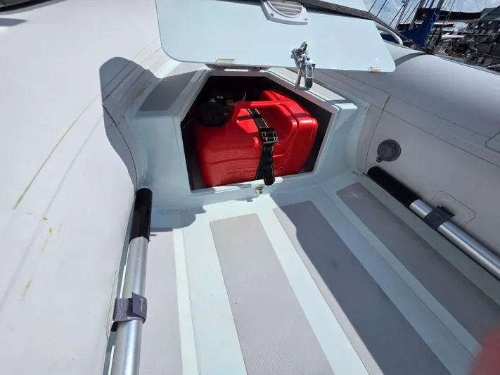 Kokomo Yacht Photos Pics 