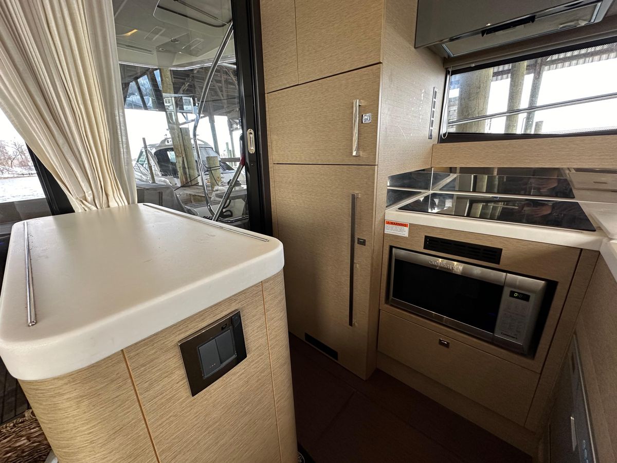 2017 Prestige 50 