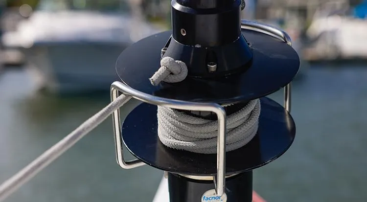 Mon Cheri Yacht Photos Pics 