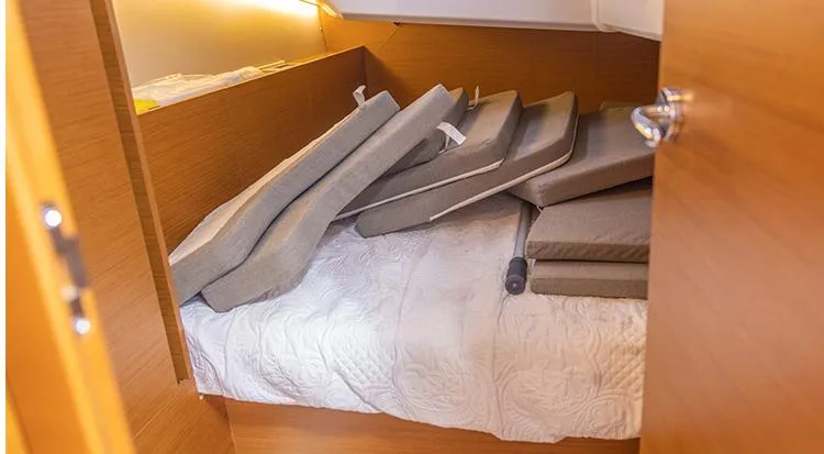 Mon Cheri Yacht Photos Pics 