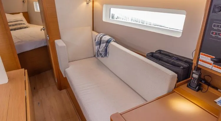 Mon Cheri Yacht Photos Pics 