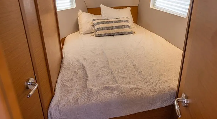 Mon Cheri Yacht Photos Pics 