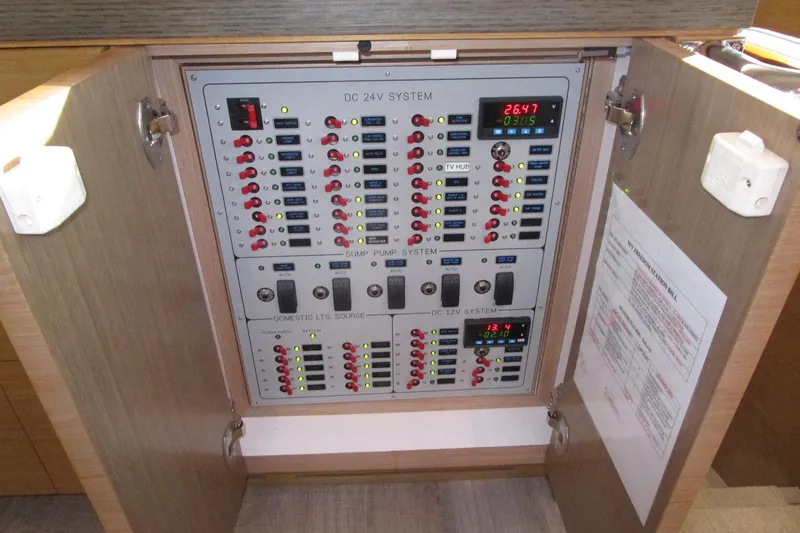 Seaseid Yacht Photos Pics Lower helm DC panel