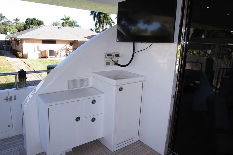 Seaseid Yacht Photos Pics Aft deck to port