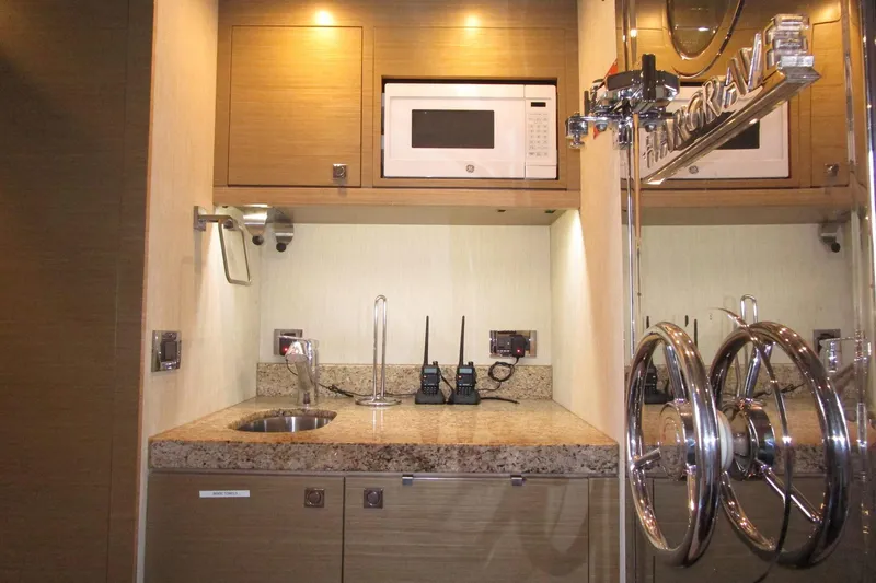 Seaseid Yacht Photos Pics Crew common area 2