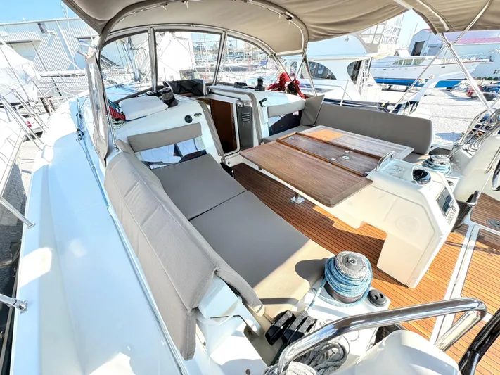 Leopolis Yacht Photos Pics Jeanneau Sun Odyssey 440 sailboat cockpit, year 2019.
