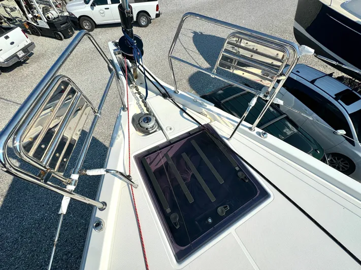 Leopolis Yacht Photos Pics Jeanneau Sun Odyssey 440 Performance 2019 deck with stainless steel railings and hatch.