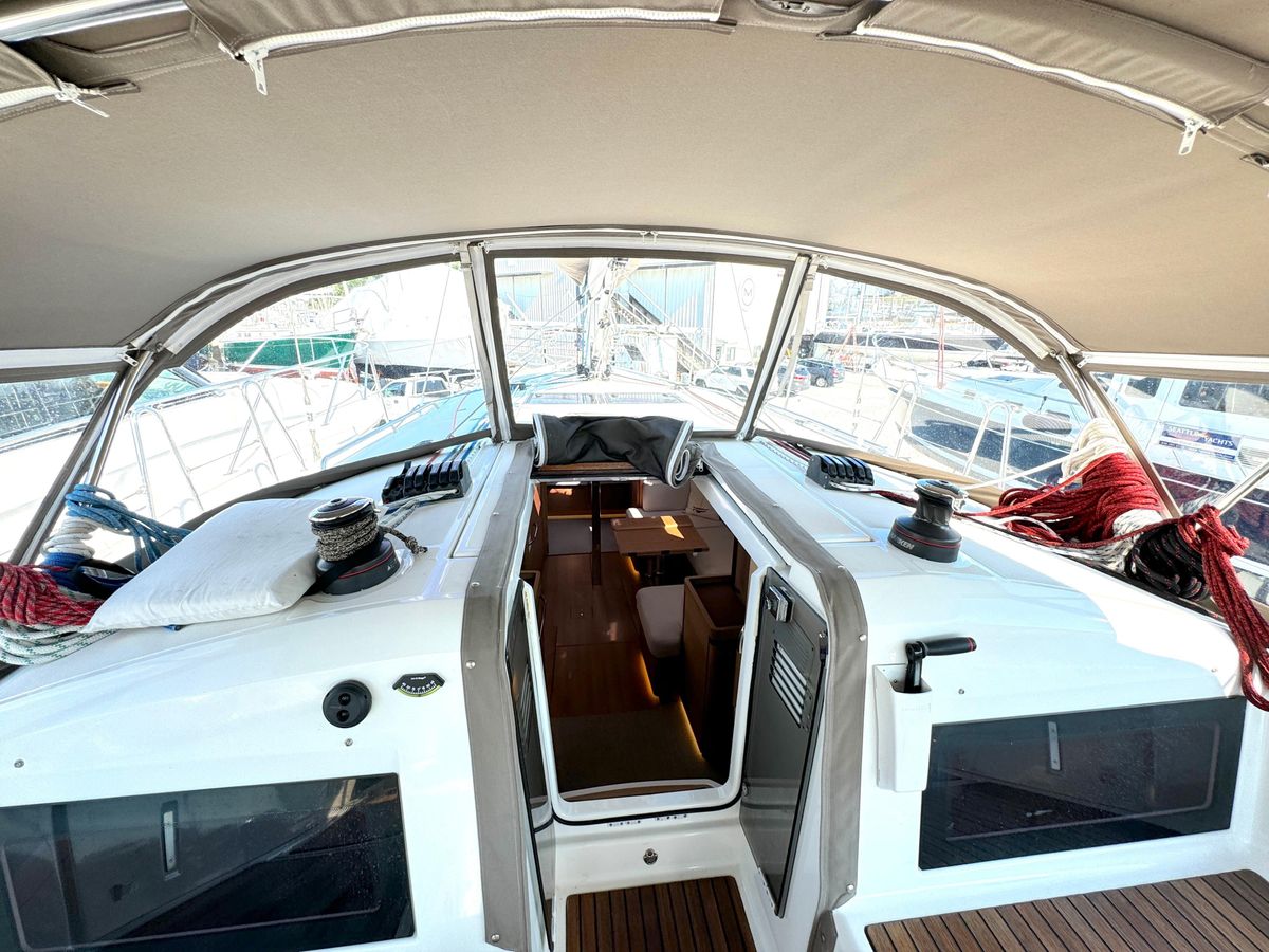 2019 Jeanneau 44 