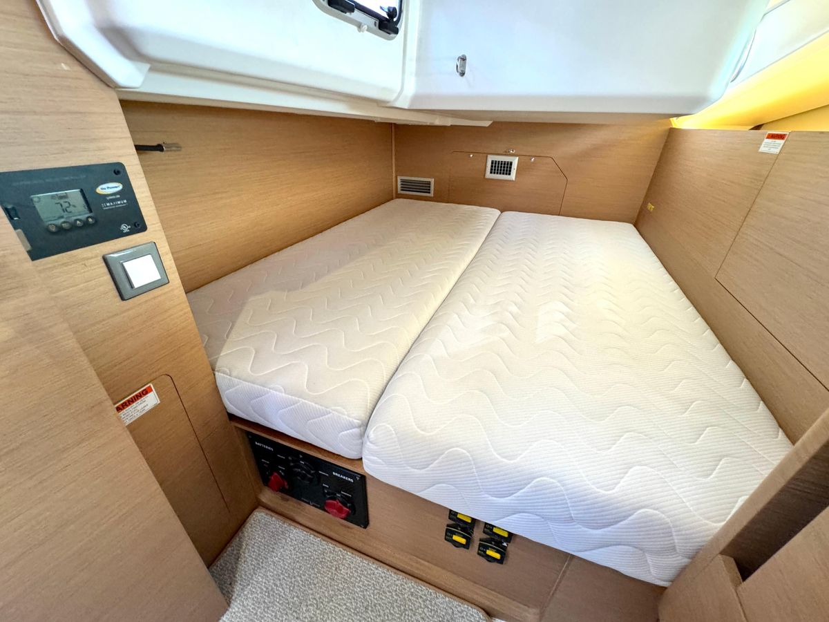2019 Jeanneau 44 