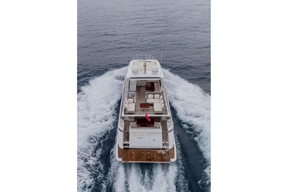 2019 Azimut 66 