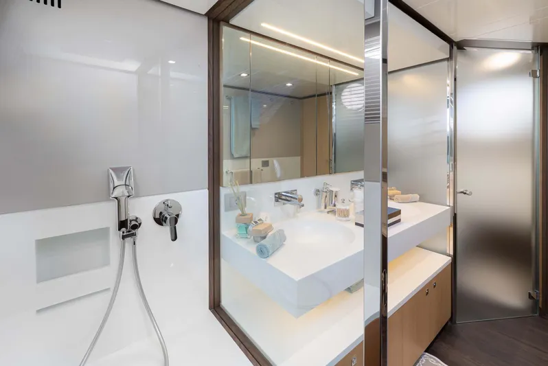 No Problem Yacht Photos Pics 