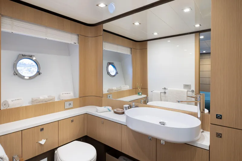 No Problem Yacht Photos Pics 