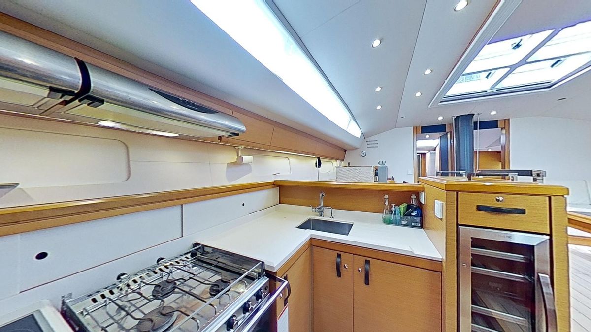 2018 Jeanneau 65 