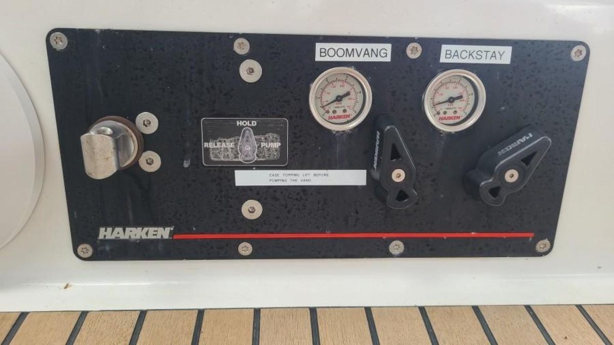 2018 Jeanneau 65 