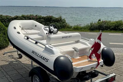 2022 Williams Jet Tenders SportJet 345