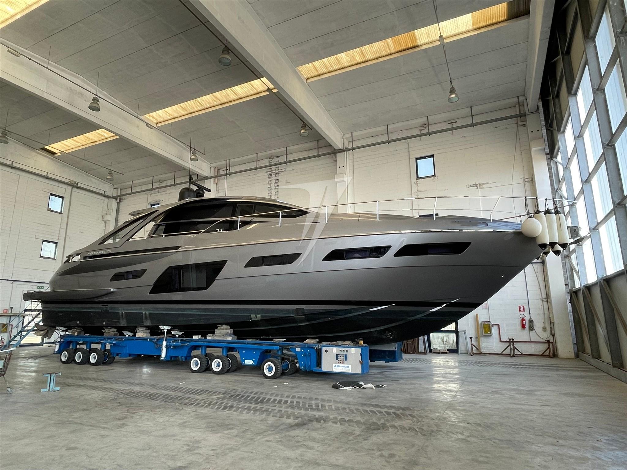 pershing yacht 7x price