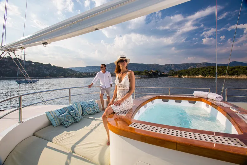 Antara Yacht Photos Pics 